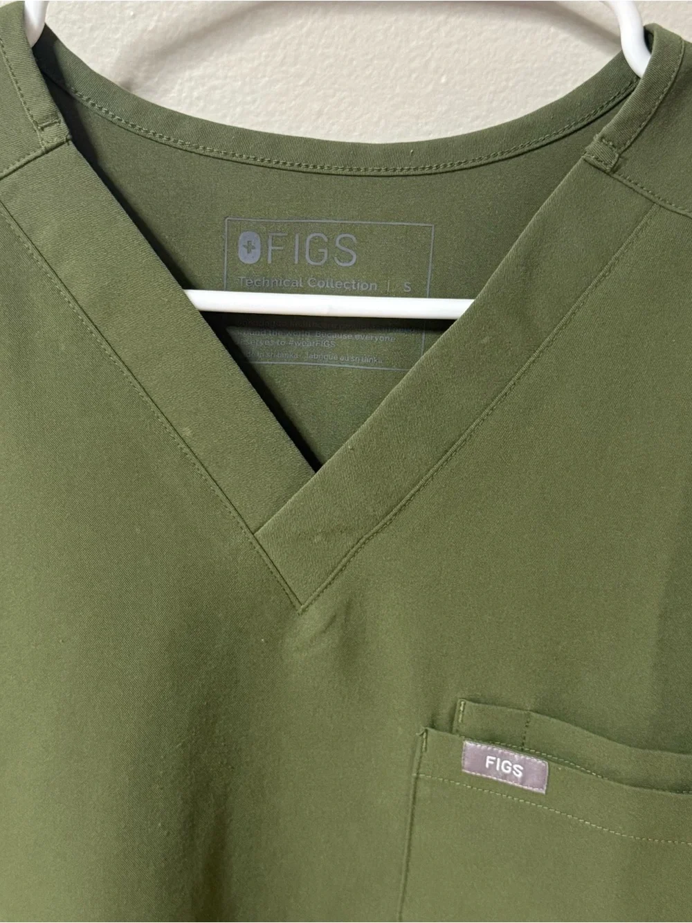 FIGS Technical Collection Mens Medium Green Scrub Set Pants Top Cairo Leon Small